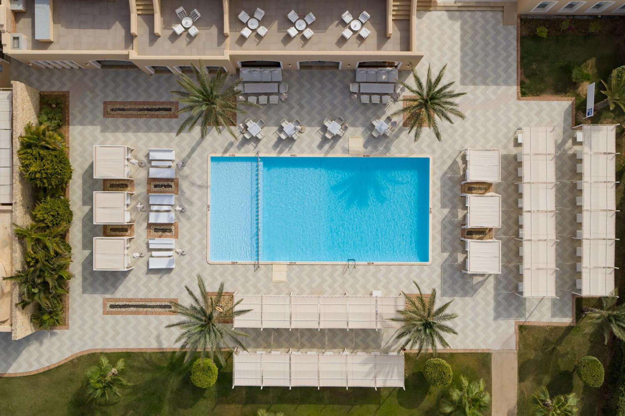 Jaz Neo Almazino, Almaza Bay Hotel Majid Abu Zayd Екстериор снимка