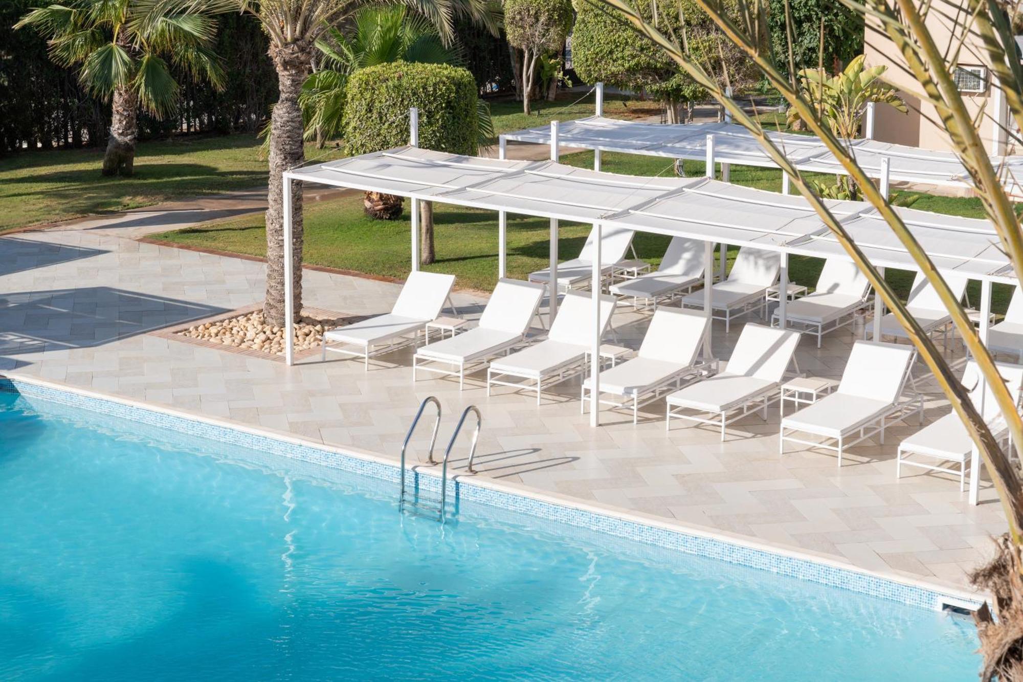 Jaz Neo Almazino, Almaza Bay Hotel Majid Abu Zayd Екстериор снимка